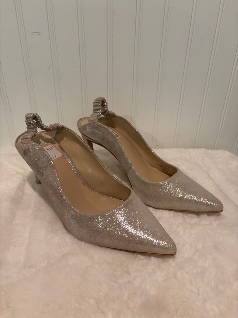 Vince Camuto Restia Women’s Leather Gold Pointed-Toe Slingback Heels  Sz 10
